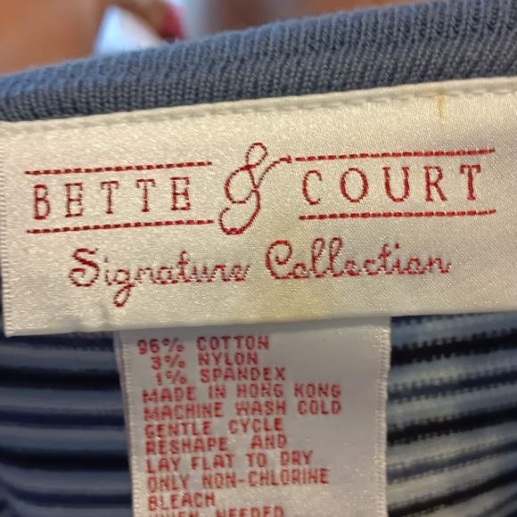 Golf  Club or Tennis Club soft sleevless vest euc - Picture 5 of 5